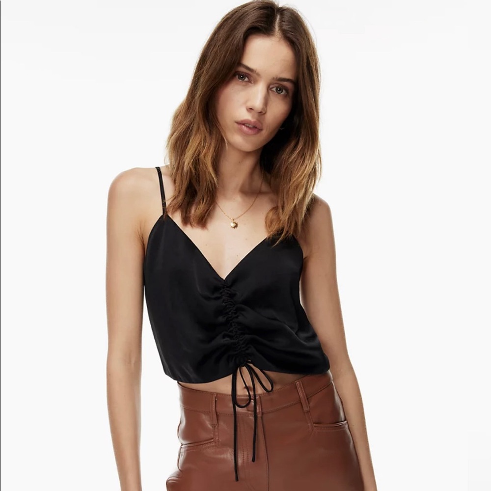 Aritzia Wilfred verso camisole